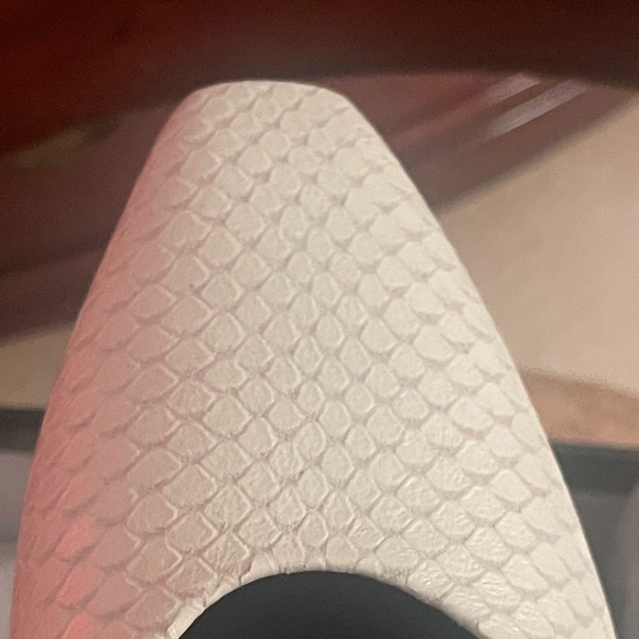 Nwt in  box Saks fifth Avenue loafers sz9 - Picture 2 of 8